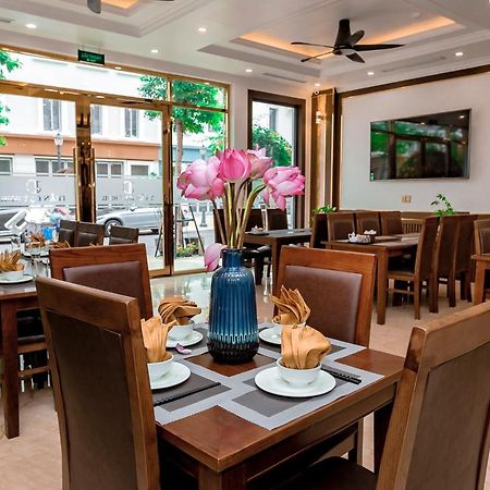 Tran Dat Hotel Ha Long Esterno foto