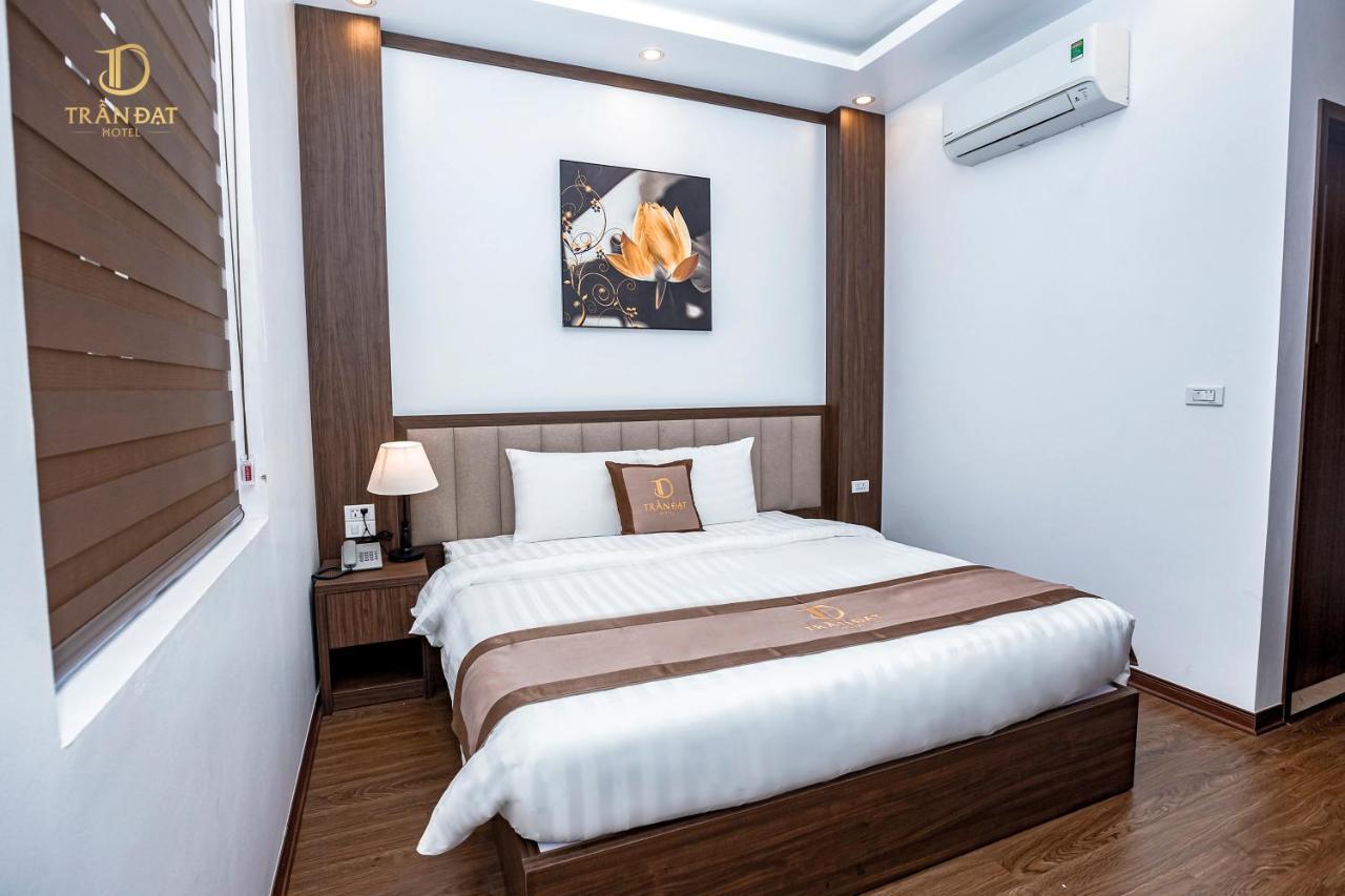 Tran Dat Hotel Ha Long Esterno foto