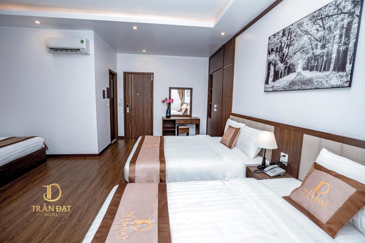 Tran Dat Hotel Ha Long Esterno foto
