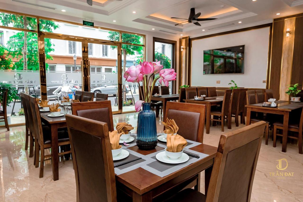 Tran Dat Hotel Ha Long Esterno foto