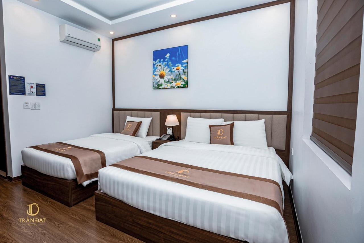 Tran Dat Hotel Ha Long Esterno foto