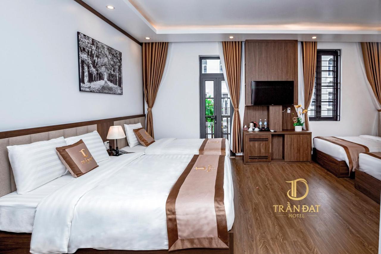Tran Dat Hotel Ha Long Esterno foto
