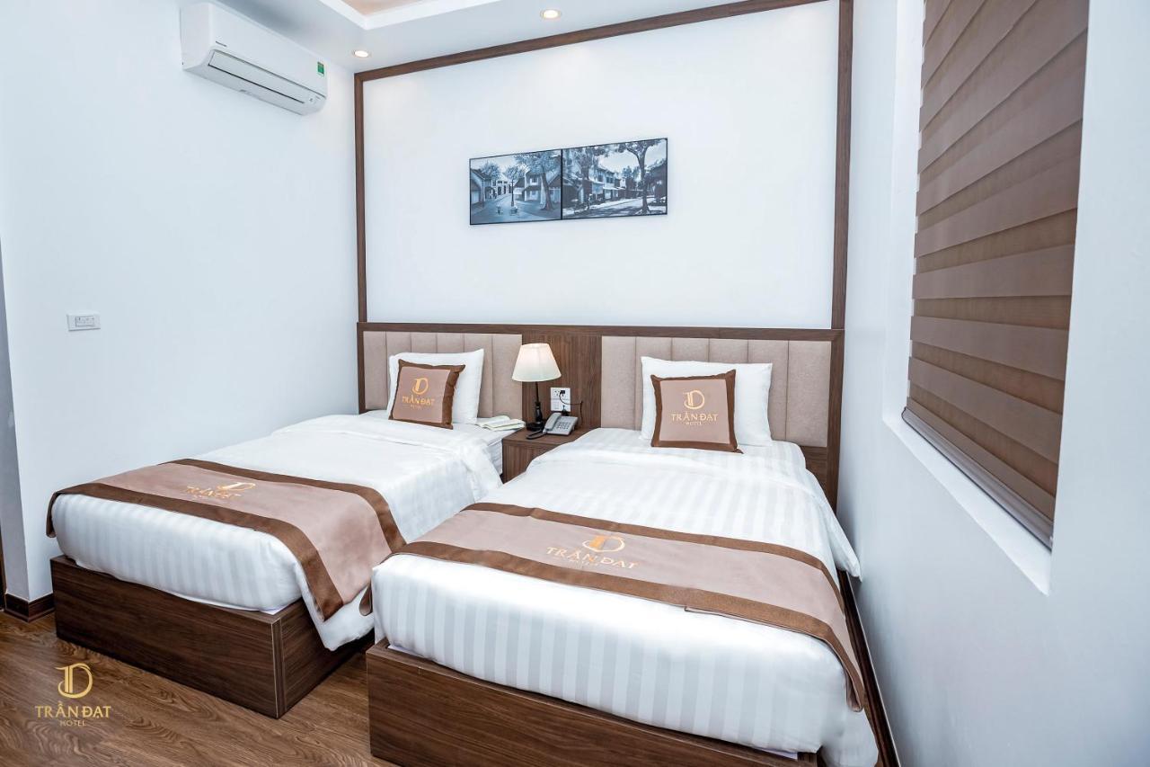 Tran Dat Hotel Ha Long Esterno foto
